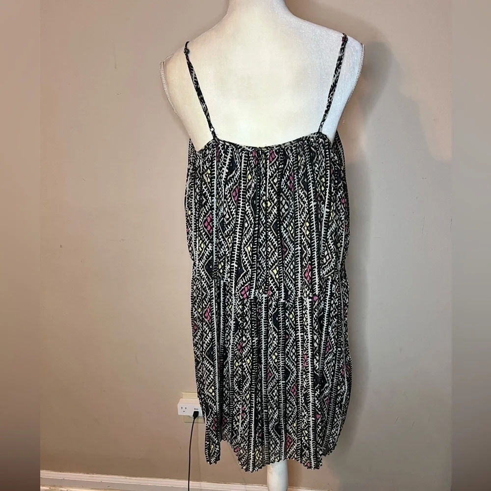 ⭐️BCBGeneration Dress - Picture 4 of 8